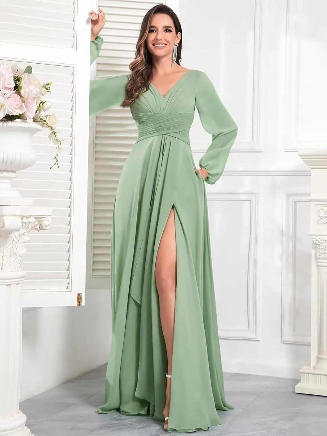 Chiffon Long Sleeve Bridesmaid Dresses Long Formal Evening Gown Pleated V Neck Wedding Guest Dress for Women